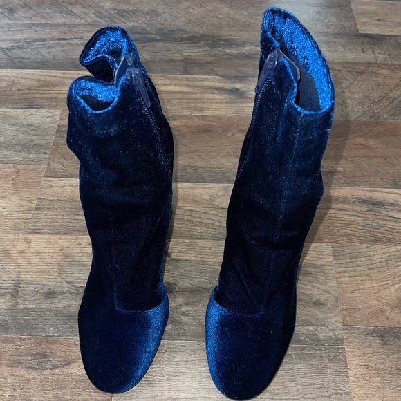 ALDO Blue Cassiedie Metallic Velvet Ankle Boots - Picture 3 of 6